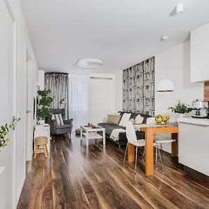 Apartament P&o Plac Grzybowski, Warszawa