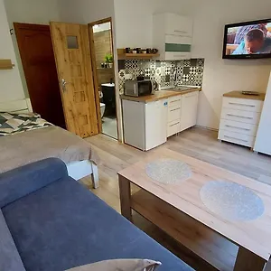 https://apartament-marcel-centrum.szklarskaporebahotels.net